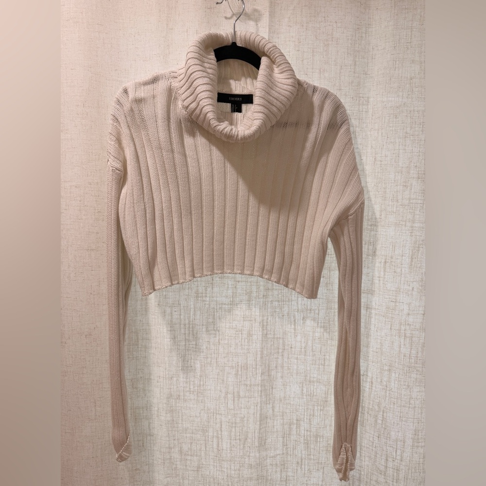 Forever 21 Ribbed Cropped Turtleneck Sweater in Cream